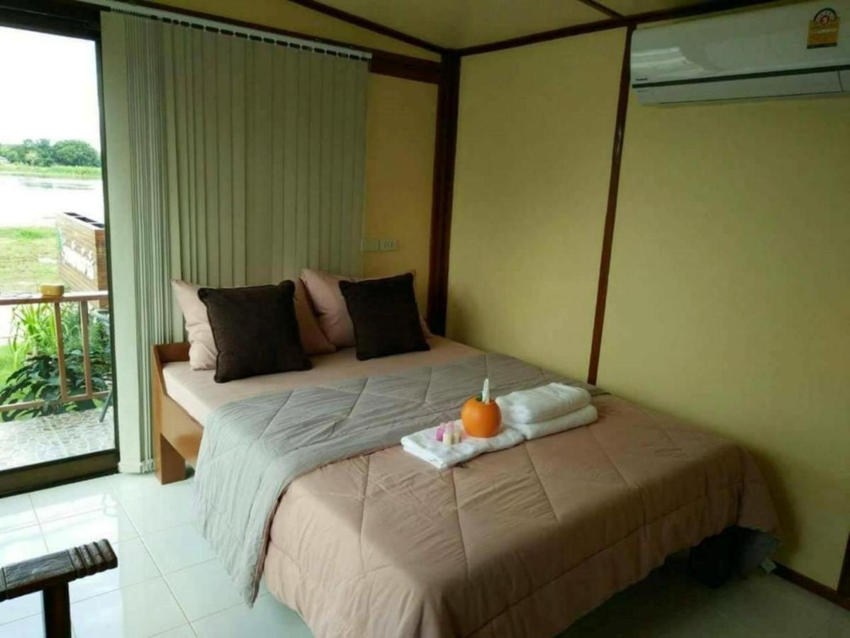 Romyen House Hotel Ban Nong Nam Khan Екстериор снимка