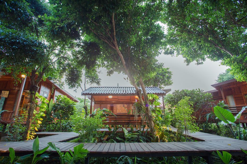 Romyen House Hotel Ban Nong Nam Khan Екстериор снимка