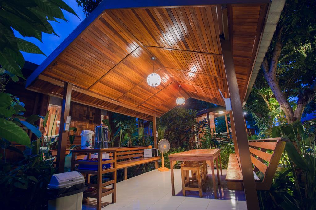 Romyen House Hotel Ban Nong Nam Khan Екстериор снимка