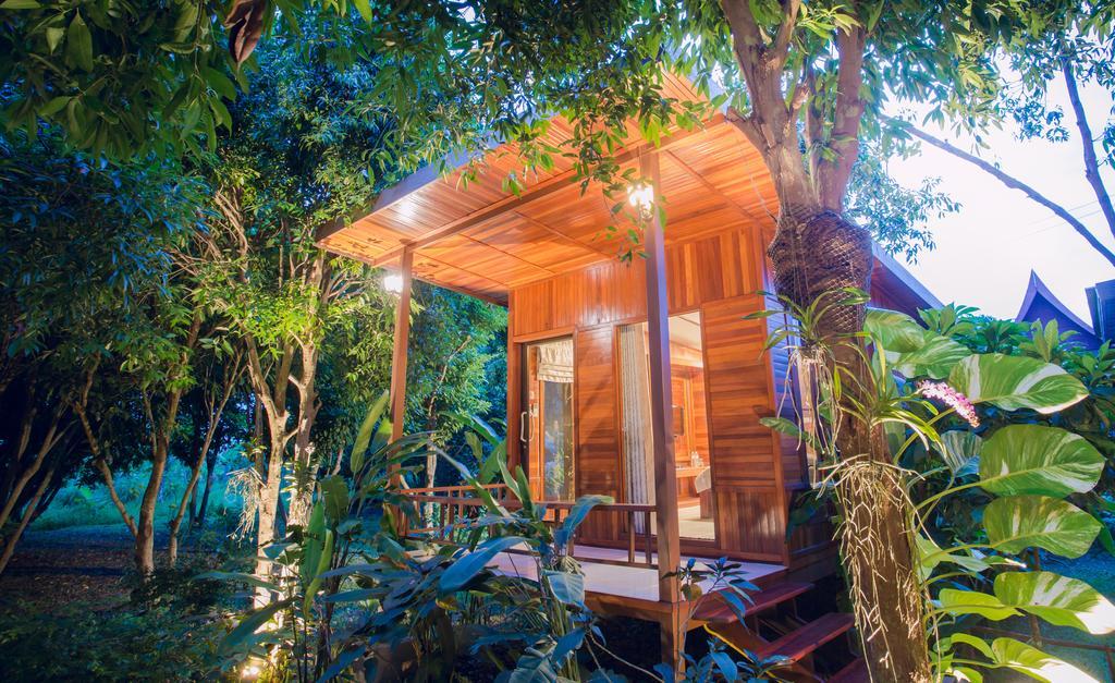 Romyen House Hotel Ban Nong Nam Khan Екстериор снимка